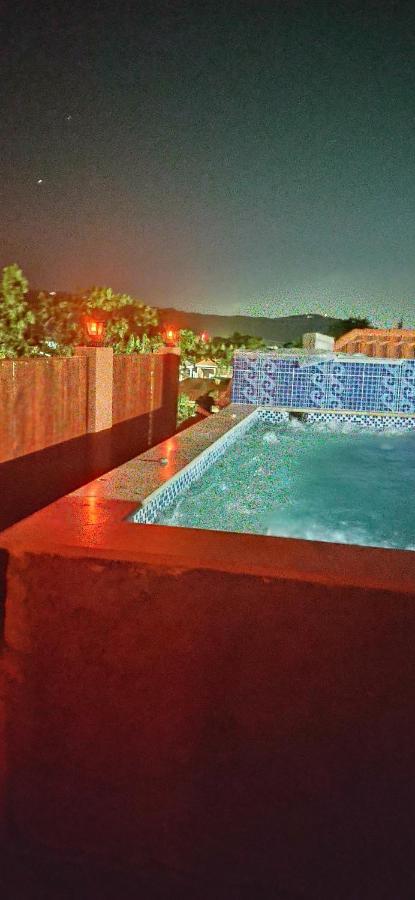 Royal Vybez Vacation Homes Spanish Town Eksteriør billede