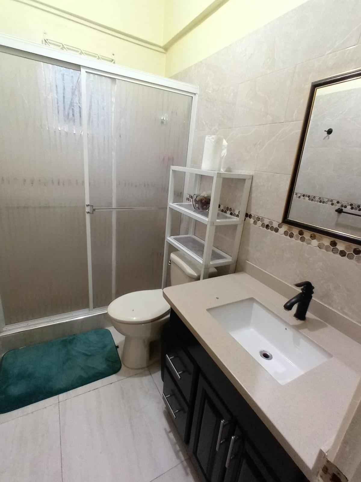 Royal Vybez Vacation Homes Spanish Town Eksteriør billede